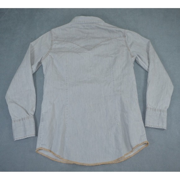 Wrangler Shirt Womens Size M Gray Denim Pearl Snap Western Retro Long Sleeve - Picture 6 of 9